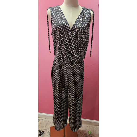 NEW Alice Disney Nikki Poulos Jumpsuit Black Geometric Wrap Style Flowy Medium M - Picture 1 of 9